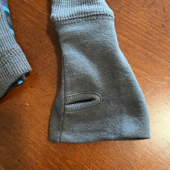 Girls 6X Sideout Gray Knit Top Waffle Knit Long Sleeves Thumb Holes Y2K - Picture 7 of 7